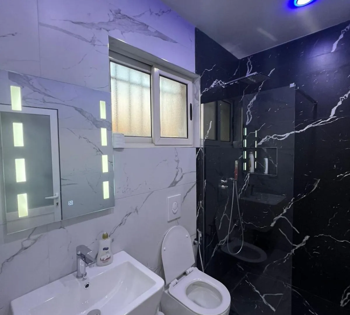Genal Apartaments Tiran 0*,  Arnavutluk