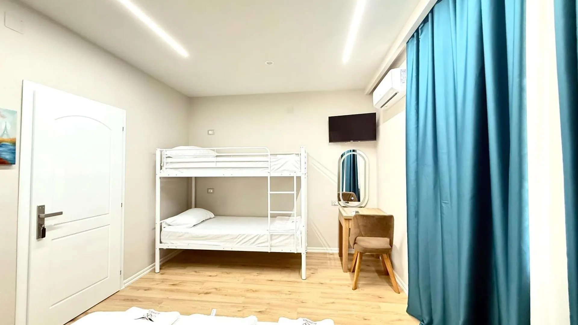 Genal Apartaments Tiran Arnavutluk